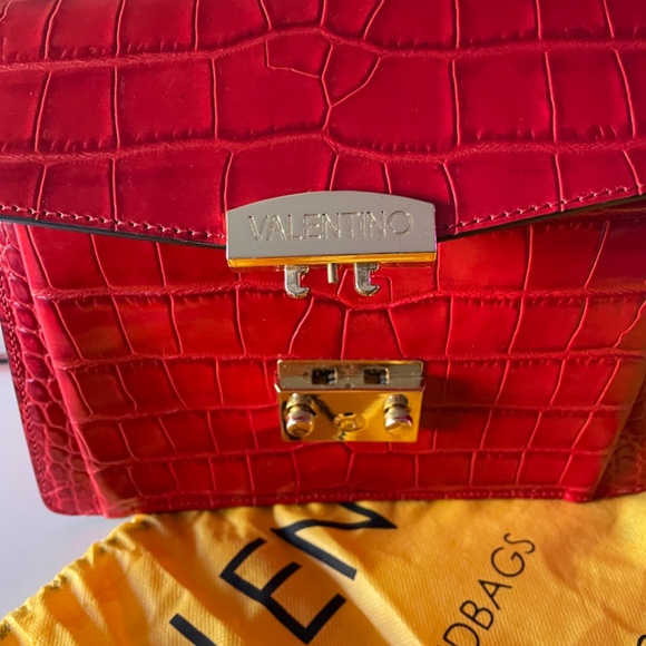 Valentino Handbag - Picture 6 of 8